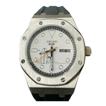Seiko Mod Snoopy Dial Watch – Royal Oak Style Case